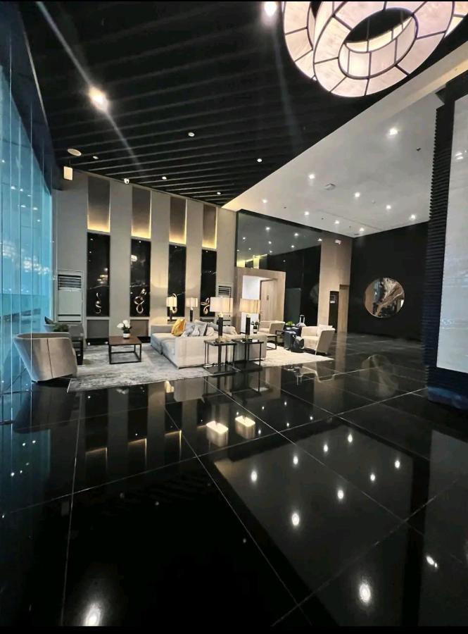 Air Residences Condominium Deluxe Манила Экстерьер фото