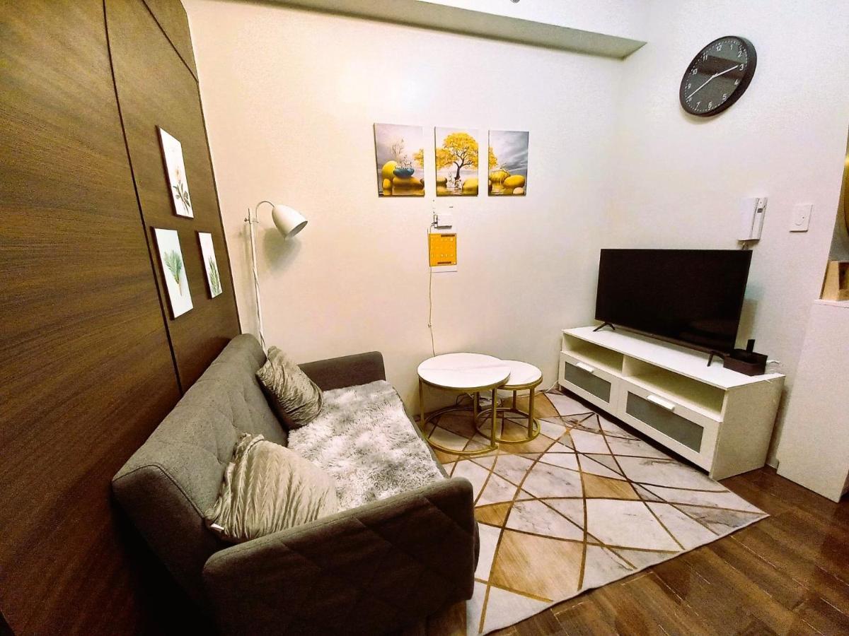 Air Residences Condominium Deluxe Манила Экстерьер фото